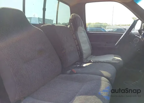 2001 Dodge Ram 1500 St from USA, damaged, VIN 1B7HF16Y81S773745